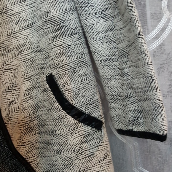 Open front waterfall jacket - Picture 6 of 7